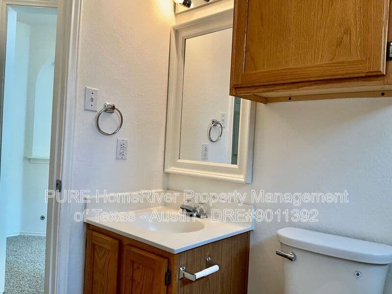 Round Rock House: 3123 Jazz St