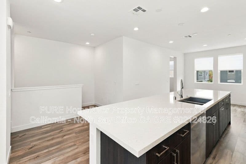 Santa Rosa Condo: 259 Gambrel Circle