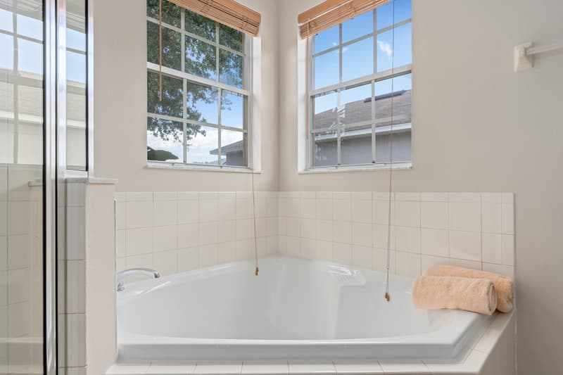 Davenport House: 825 Wildflower Rd
