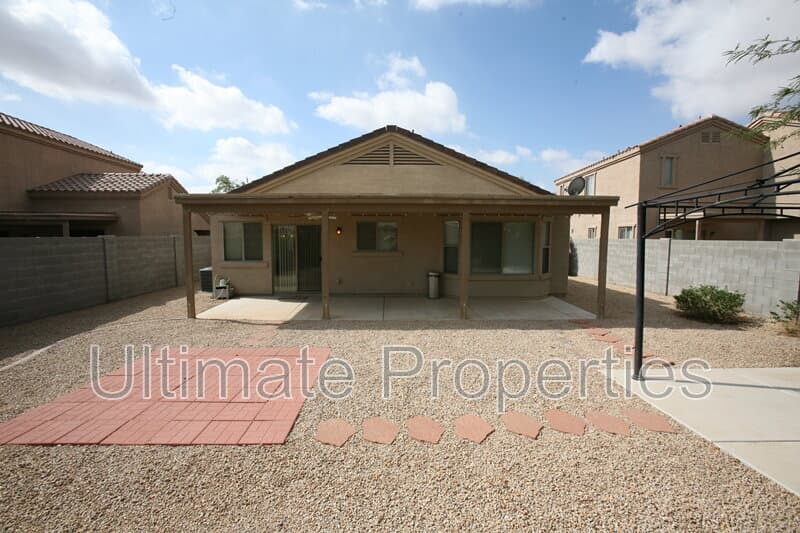 Surprise House: 17476 W Ventura St