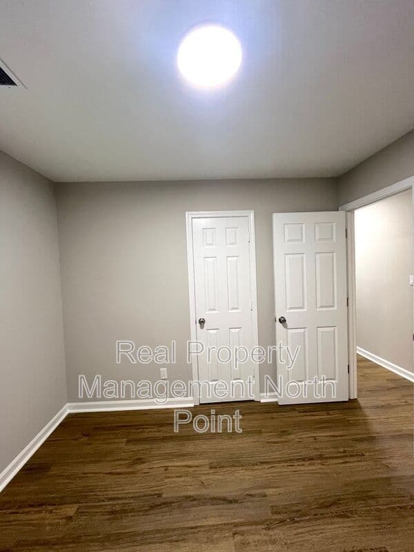 College Park Condo: 5843 Summerglen Ln