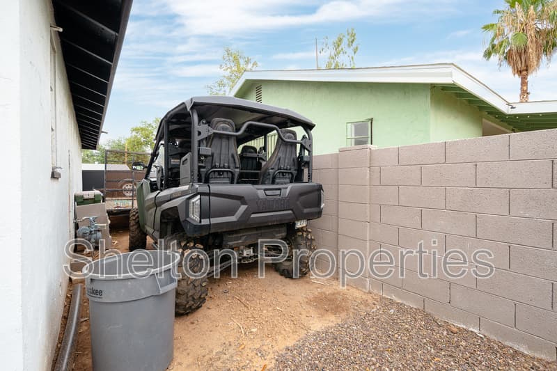 Phoenix House: 1731 W Highland Ave