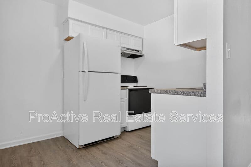 Norfolk Condo: 1436 Picadilly Street - E