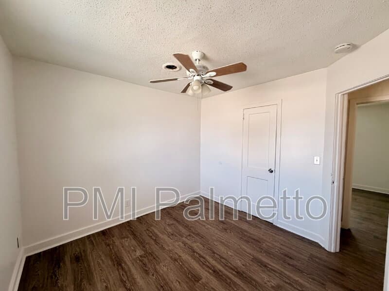 West Columbia Condo: 528 Jasper Street