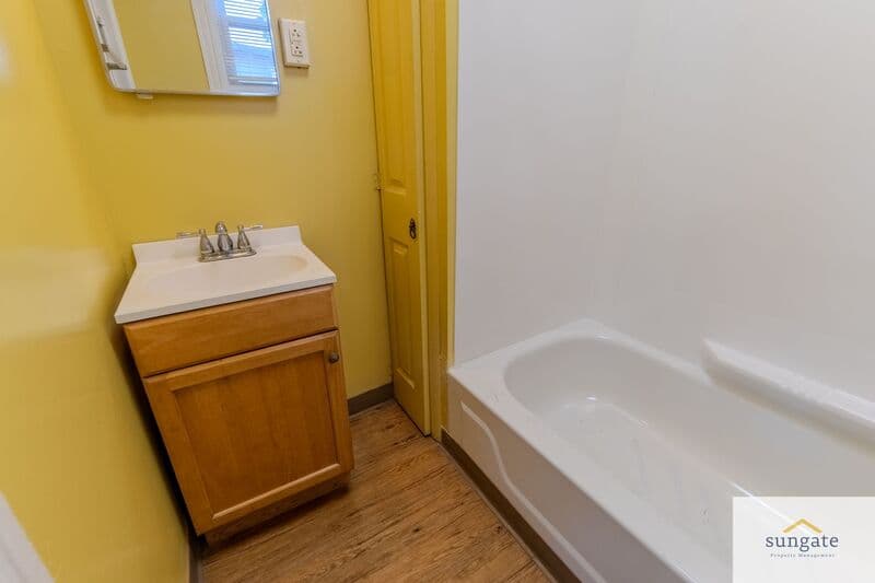 Baltimore Condo: 2900 E Strathmore Ave