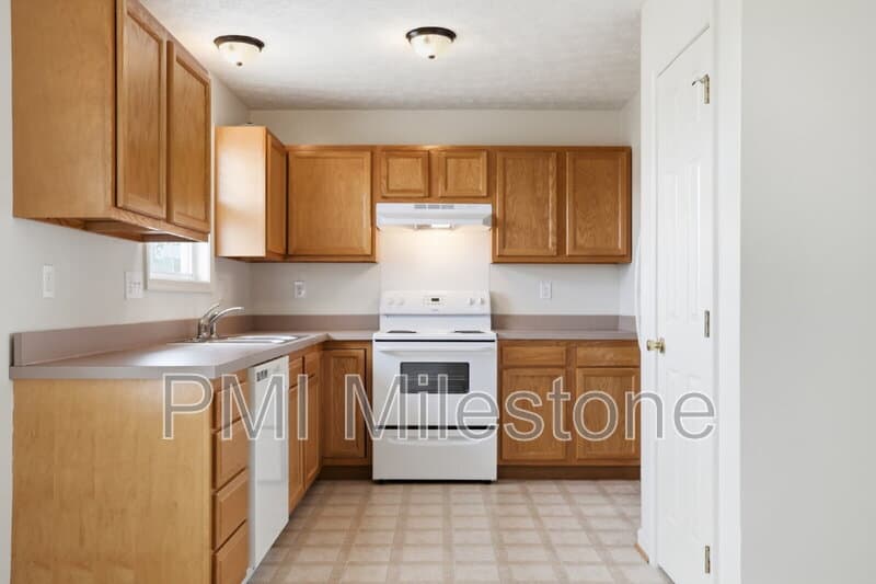 Martinsburg Townhome: 75 Foal Lane
