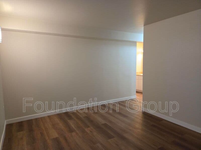 Seattle House: 400 10th Ave