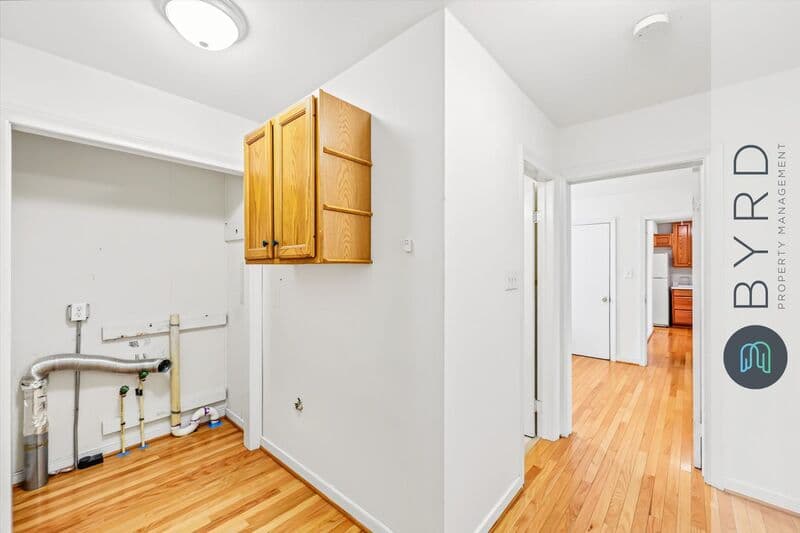 Richmond House: 4804 Augusta Ave