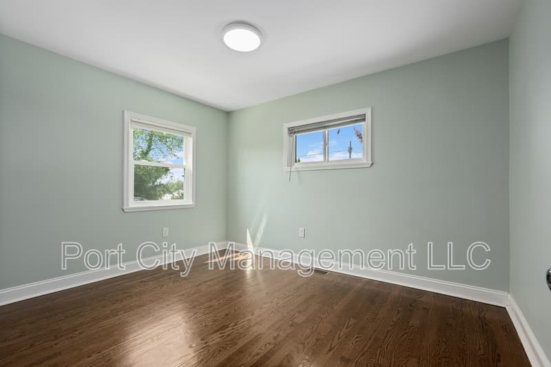 Gwynn Oak House: 7017 Yataruba Drive