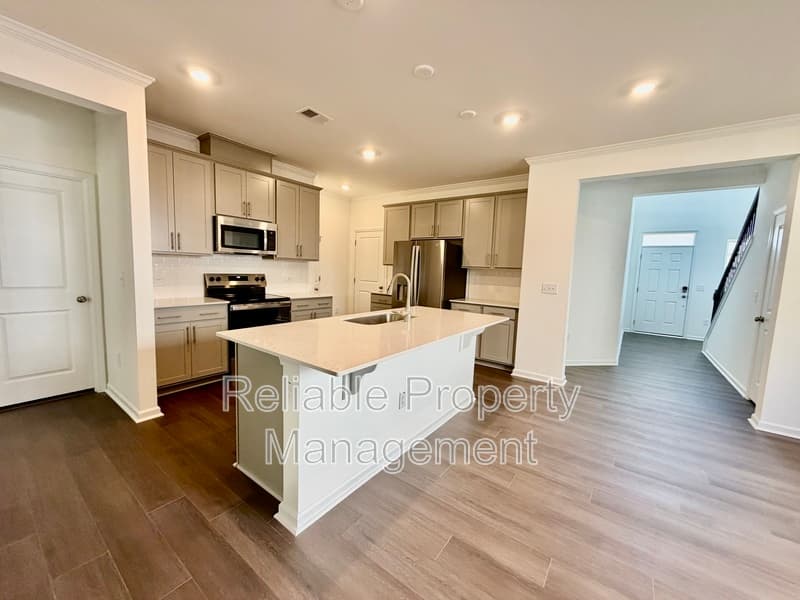 Lillington House: 354 Beachcomber