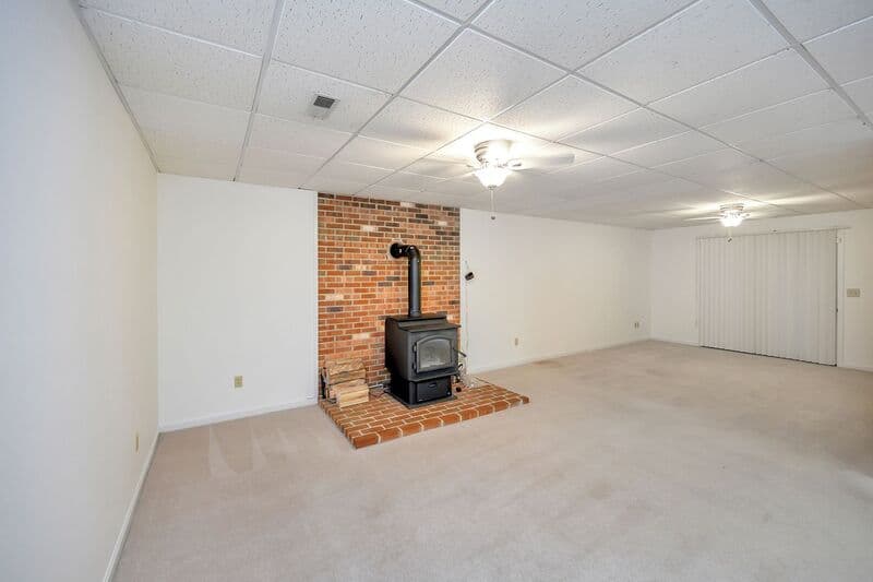 Fredericksburg House: 3914 Doran Road
