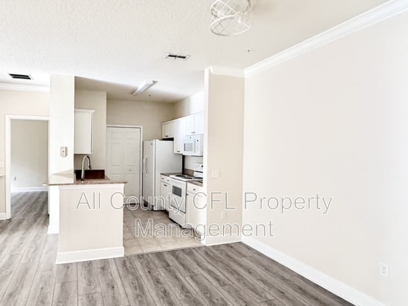 Winter Garden Condo: 417 Southern Pecan Circle