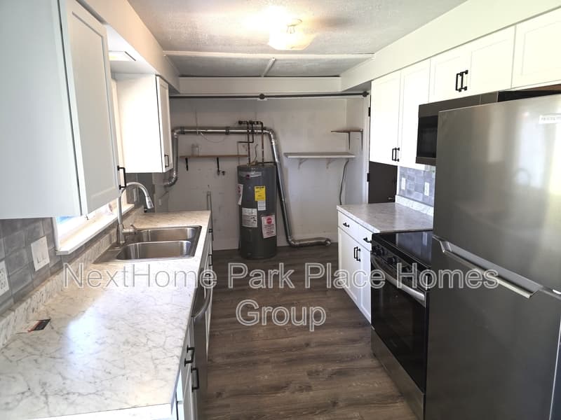 Freeland Condo: 8976 Delwood Drive - 2