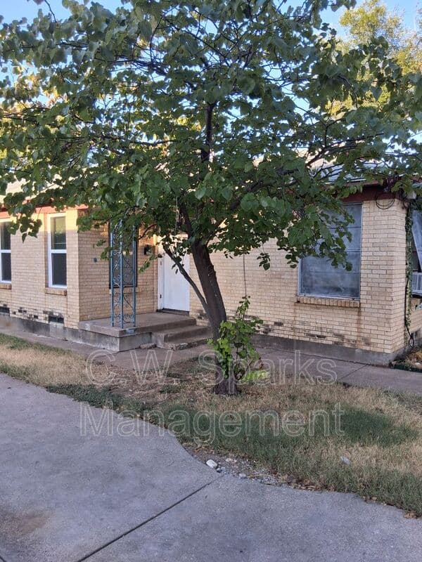 Dallas Condo: 3019 Avon St.