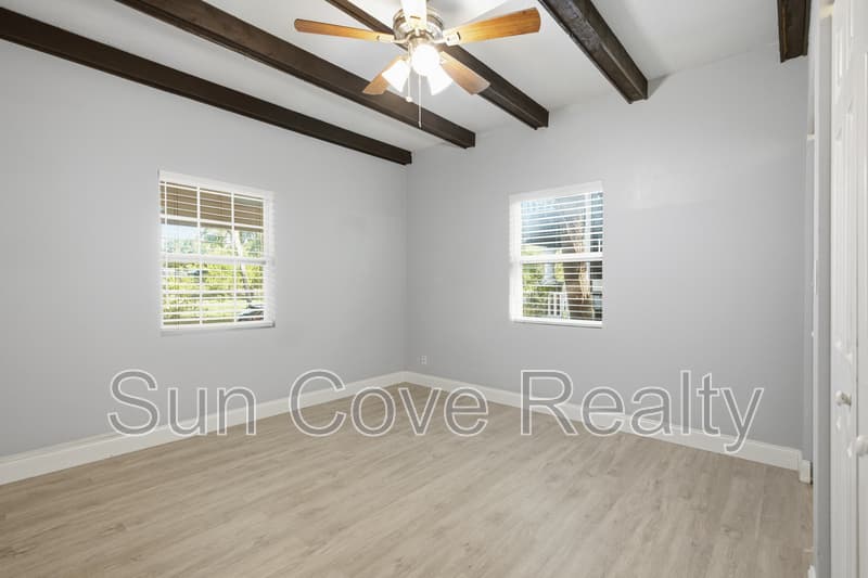 Tampa House: 2815 N Taliaferro Ave