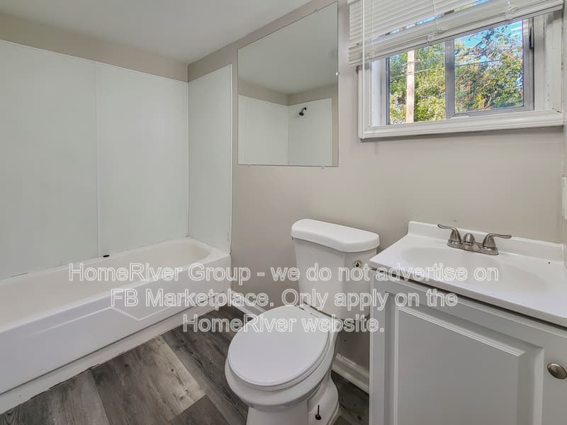 Saint Louis House: 10026 Viscount Dr