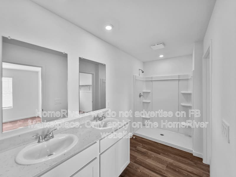 Florence House: 578 W Van Haren St