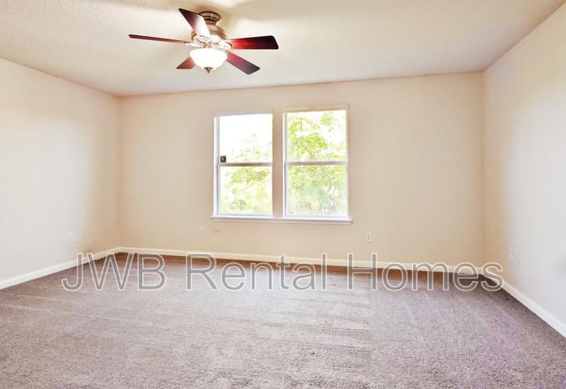 Jacksonville Townhome: 2394 Sunset Bluff Dr