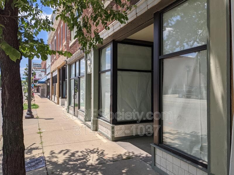 St. Louis Condo: 7615 S. Broadway #2F