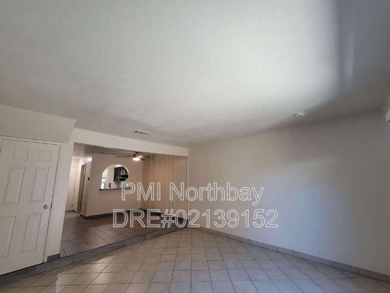 Fairfield Condo: 1206 Dana Dr