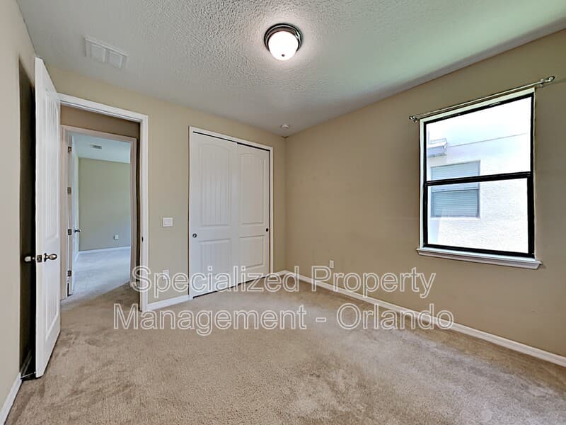 Windermere House: 12986 Holdenbury Ln