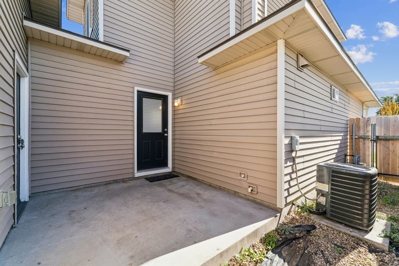 Boise Townhome: 7904 West Colehaven Court