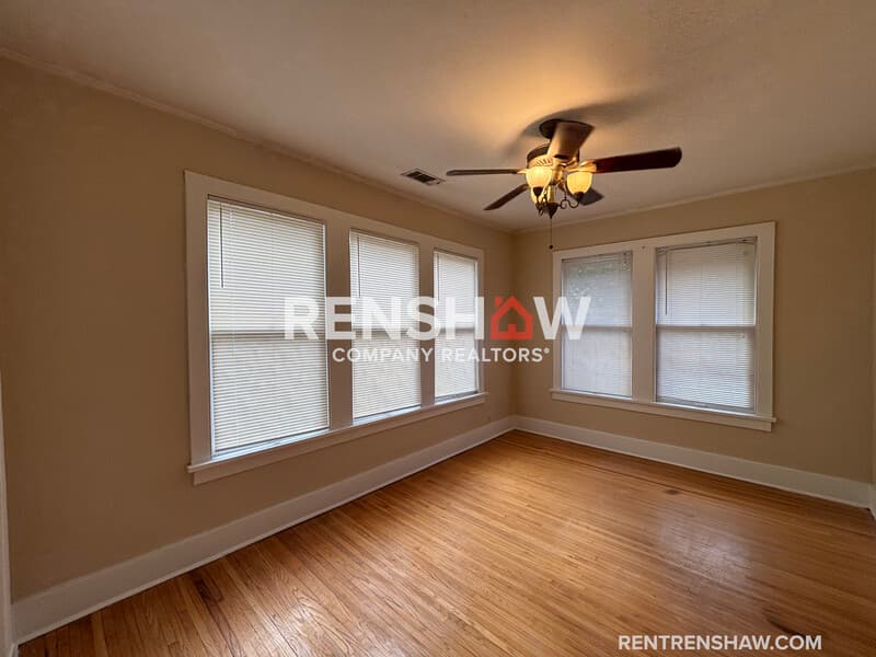 Memphis House: 234 Hawthorne St