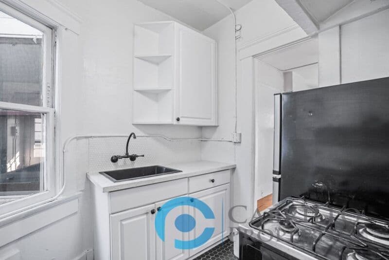 San Diego Apartment: 2241 Fourth Ave