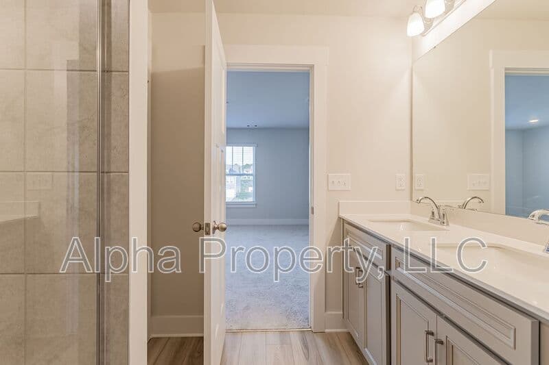 Moore Townhome: 1530 Rivermeade Dr