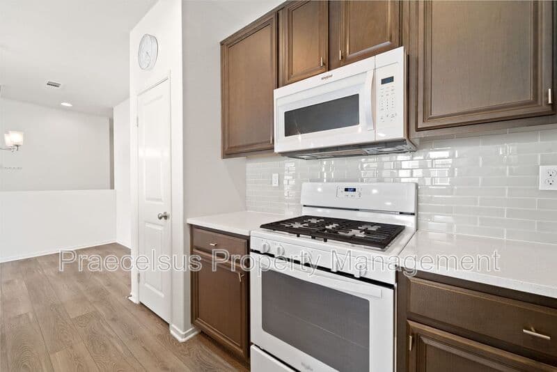 Chula Vista Townhome: 1710 Signature Pl