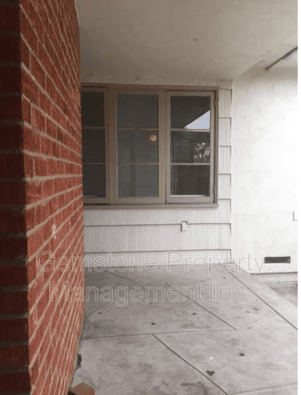San Diego House: 4938 Art St