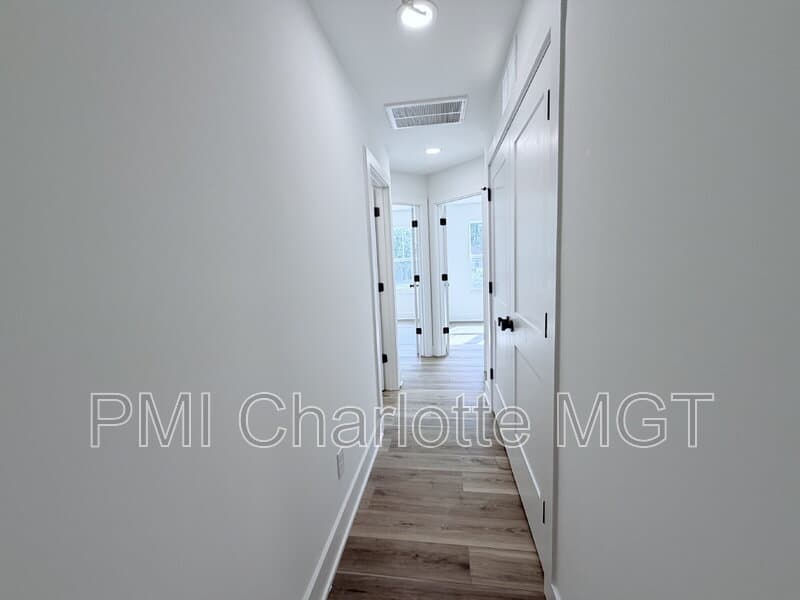 Charlotte Townhome: 7521 Lawyers Road