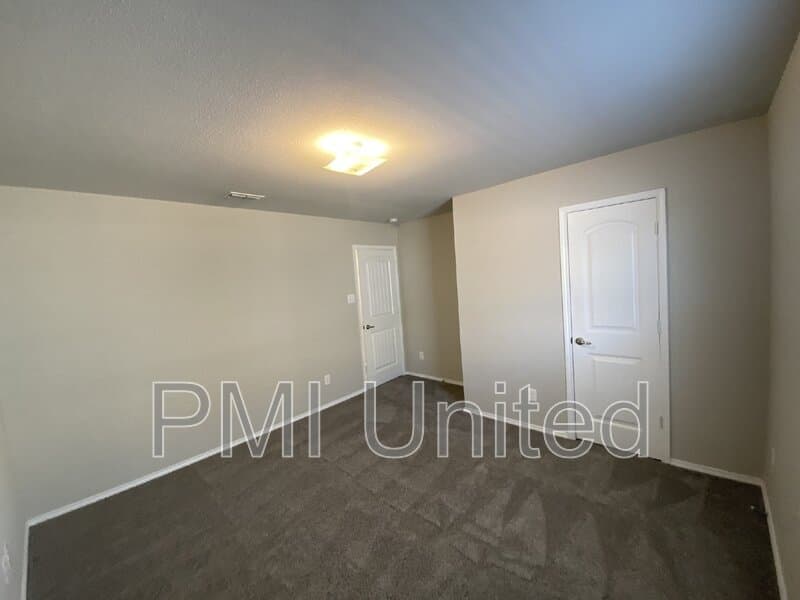 Denton House: 5424 Sea Cove Ln
