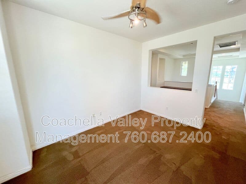 Cathedral City House: 511 Via Assisi