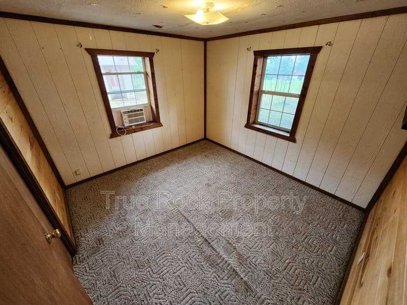 Roff House: 18745 CR 3460 (Roff)