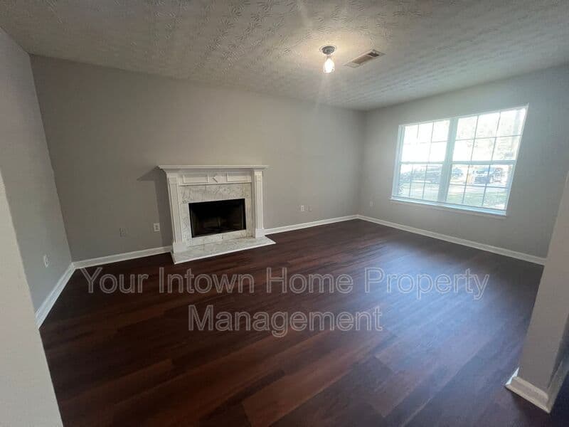 Jonesboro House: 8480 Moultrie Dr.
