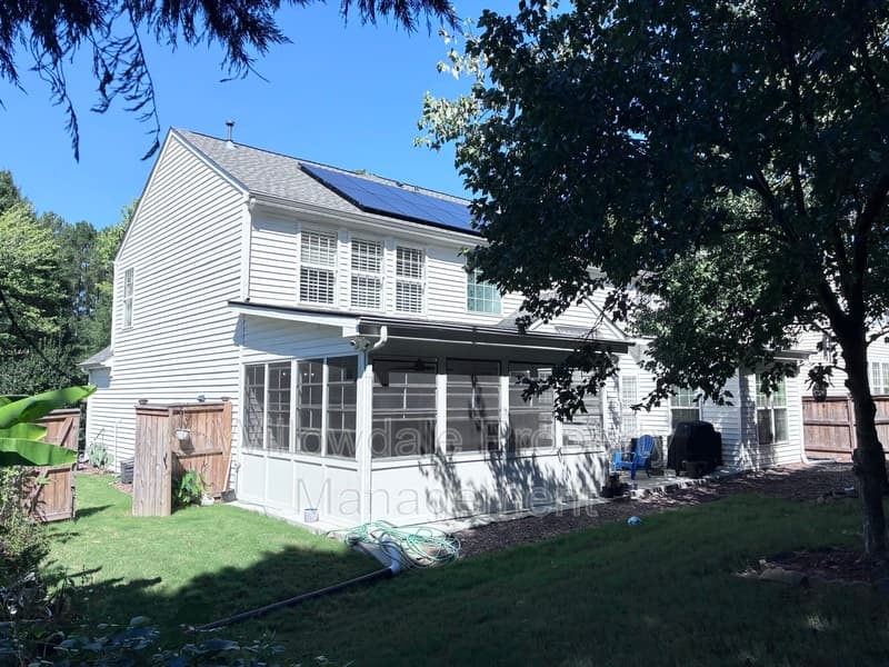 Cary House: 103 Sherwood Forest Place