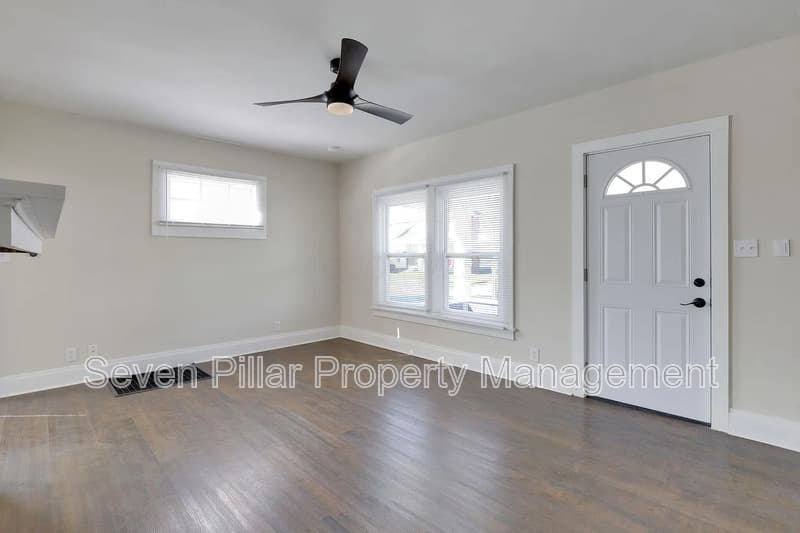 Columbus House: 522 Ryan Ave