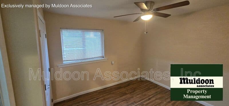 Pueblo House: 2615 Lambert Ave