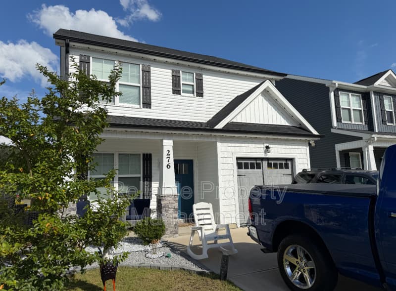 Smithfield House: 276 Sunfish St