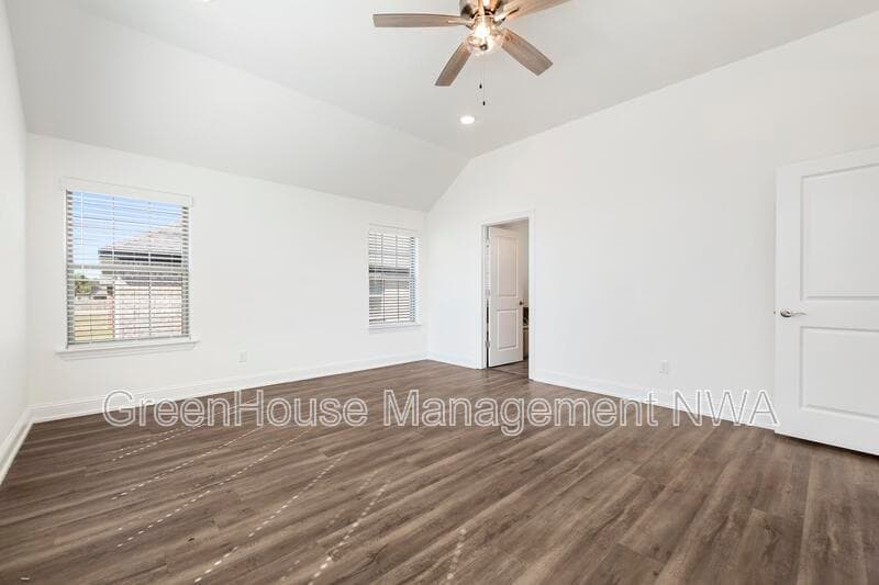 Siloam Springs House: 710 W Jillian Street