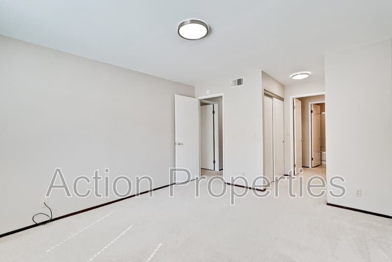 Sunnyvale Condo: 712 San Conrado Terrace