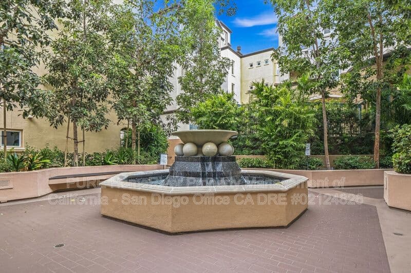 San Diego House: 2400 5th Avenue
