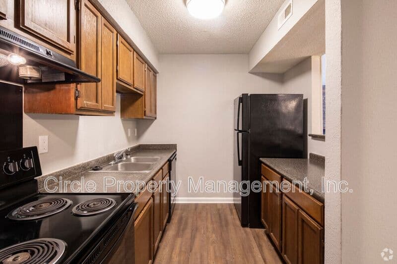 Huntsville Condo: 2021 Highridge Dr SW