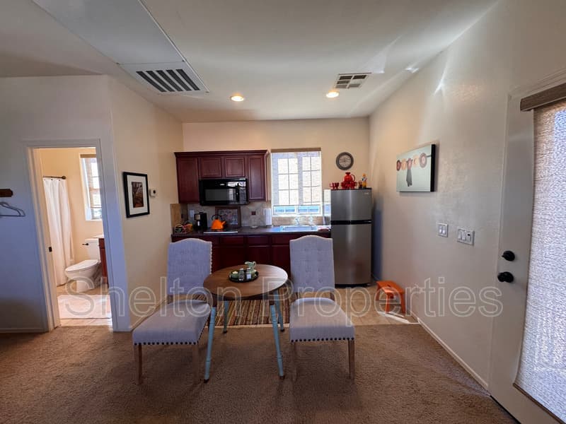 Buckeye House: 4301 N Golf Dr