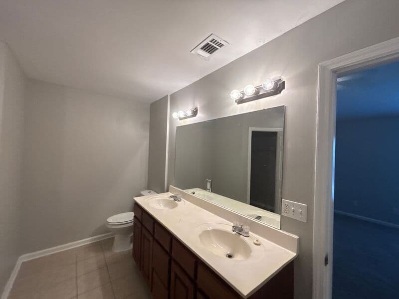 Cordova House: 1605 Far Dr