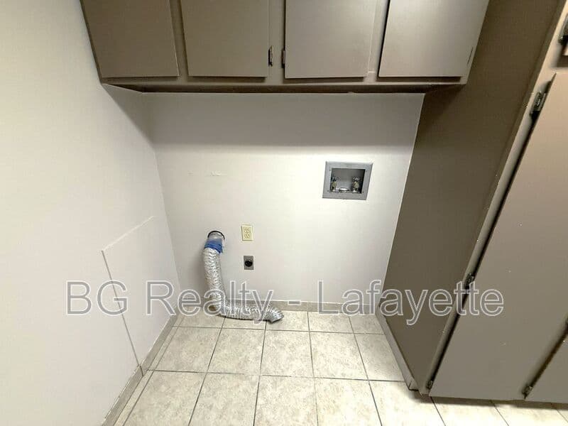 Lafayette Condo: 701 S College