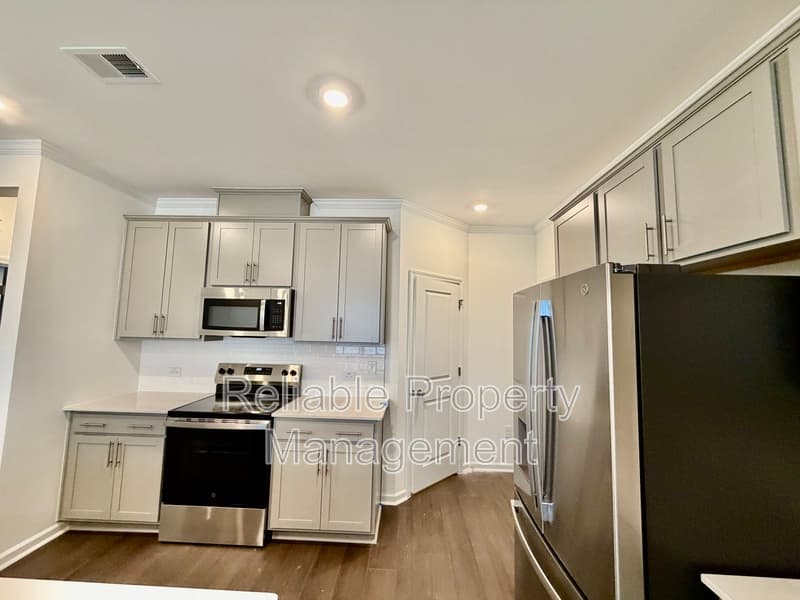 Lillington House: 354 Beachcomber