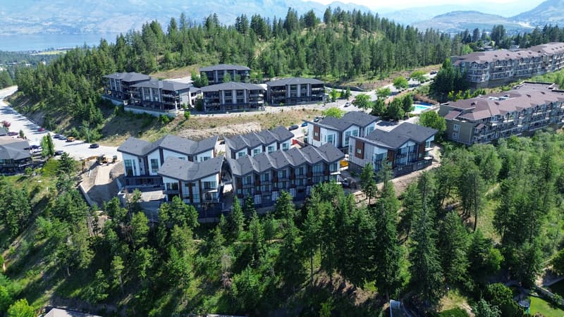 West Kelowna Townhome: 1980 Upper Sundance Dr