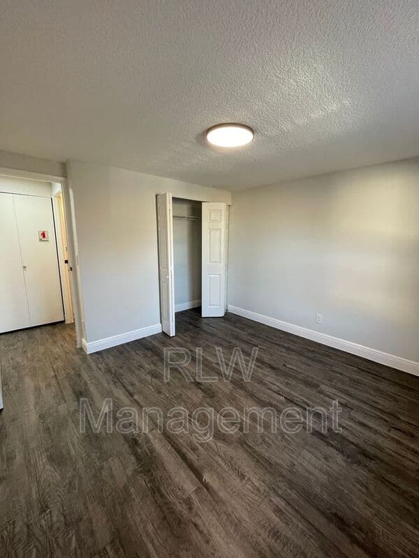 Eustis Condo: 611 Mount Homer Rd